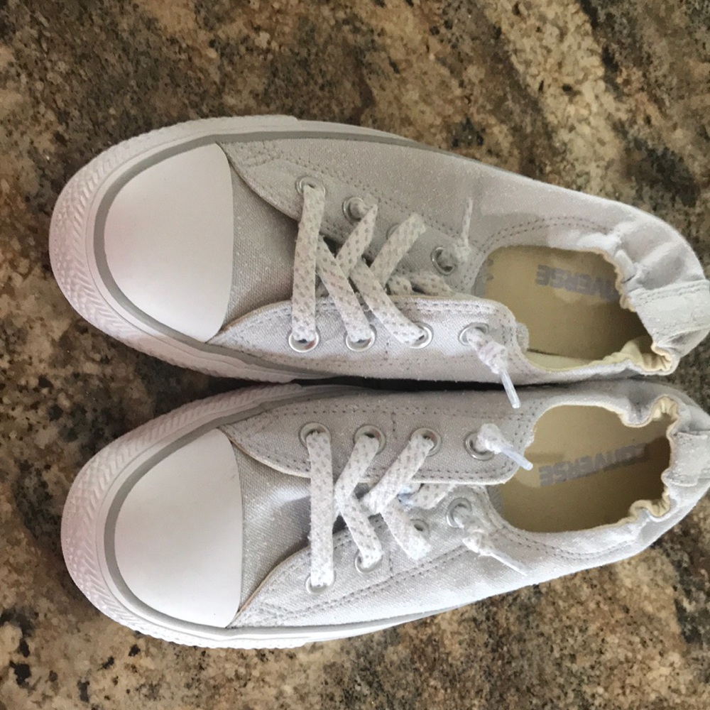 Brand new with box, never worn, converse shoreline